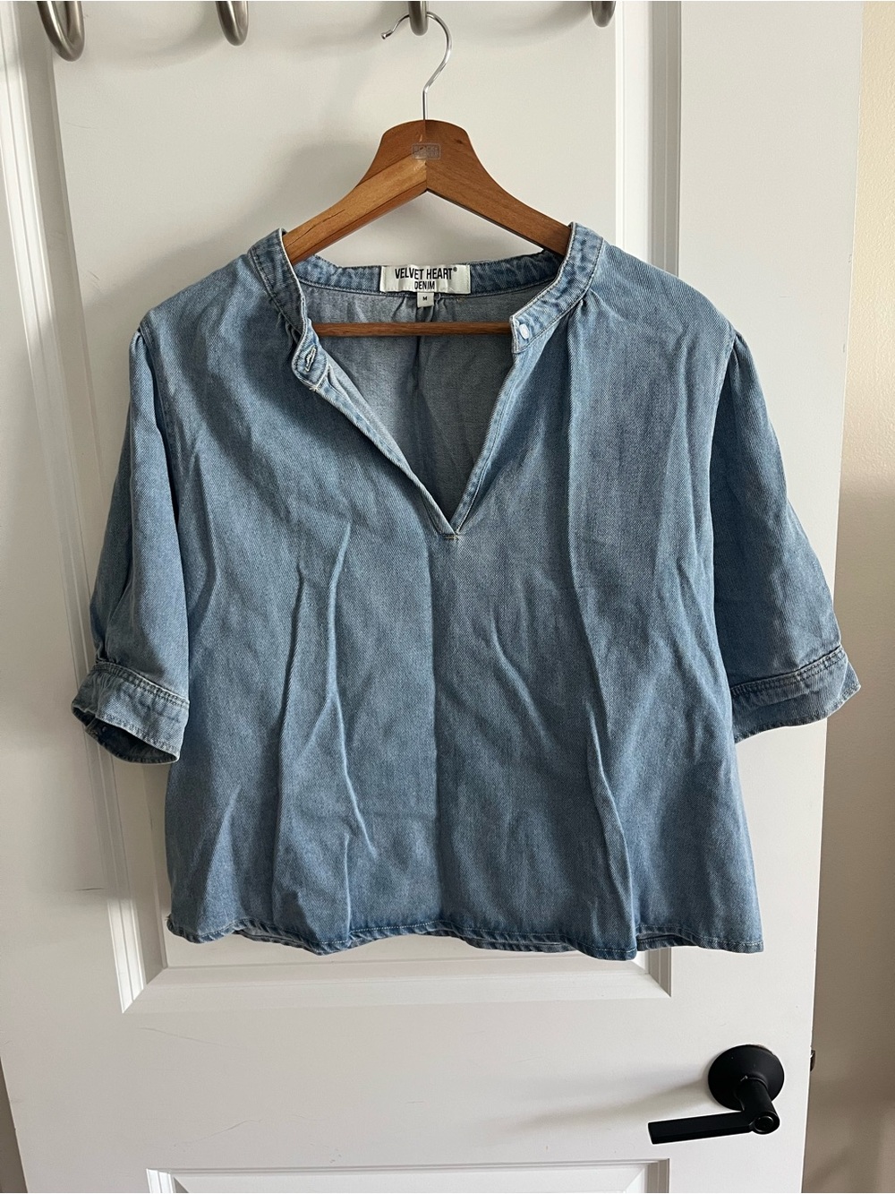 Velvet Heart Denim Short Sleeve blouse sz M